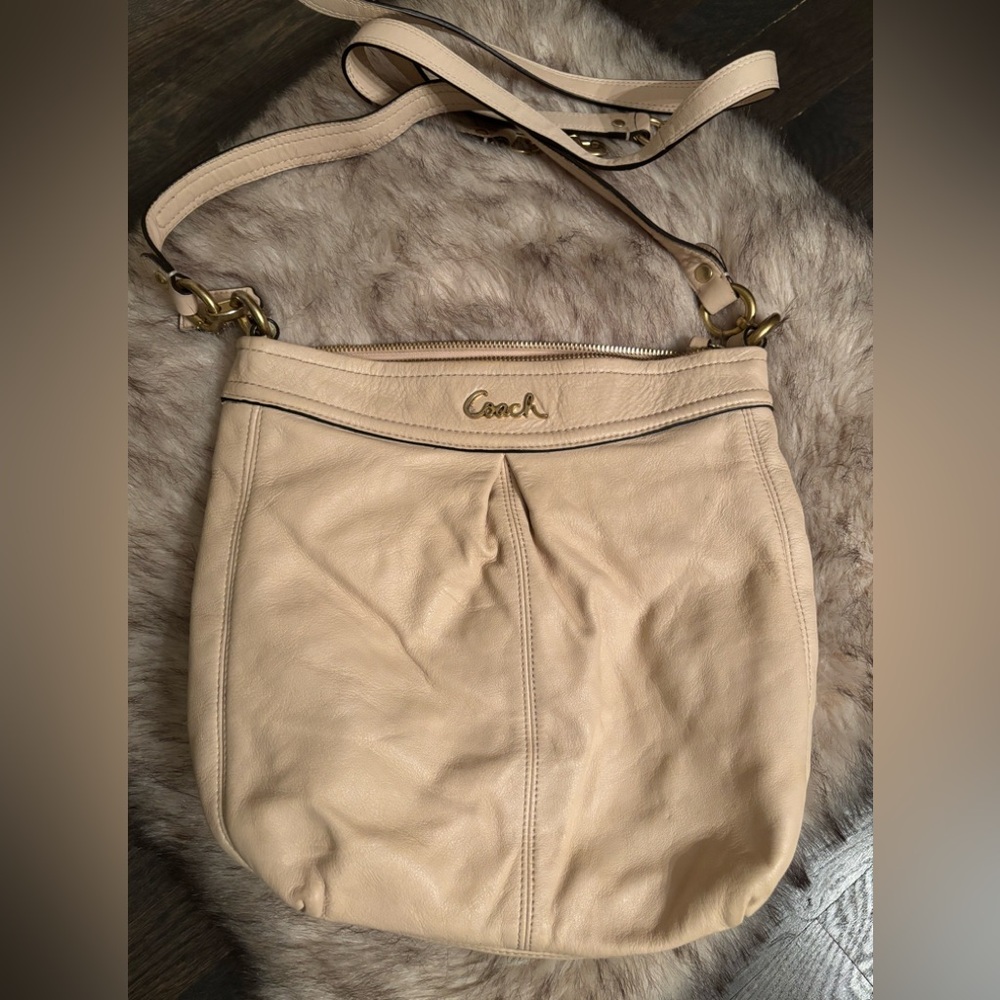 Y2K Coach Convertible Shoulder Bag W/ Crossbody Strap